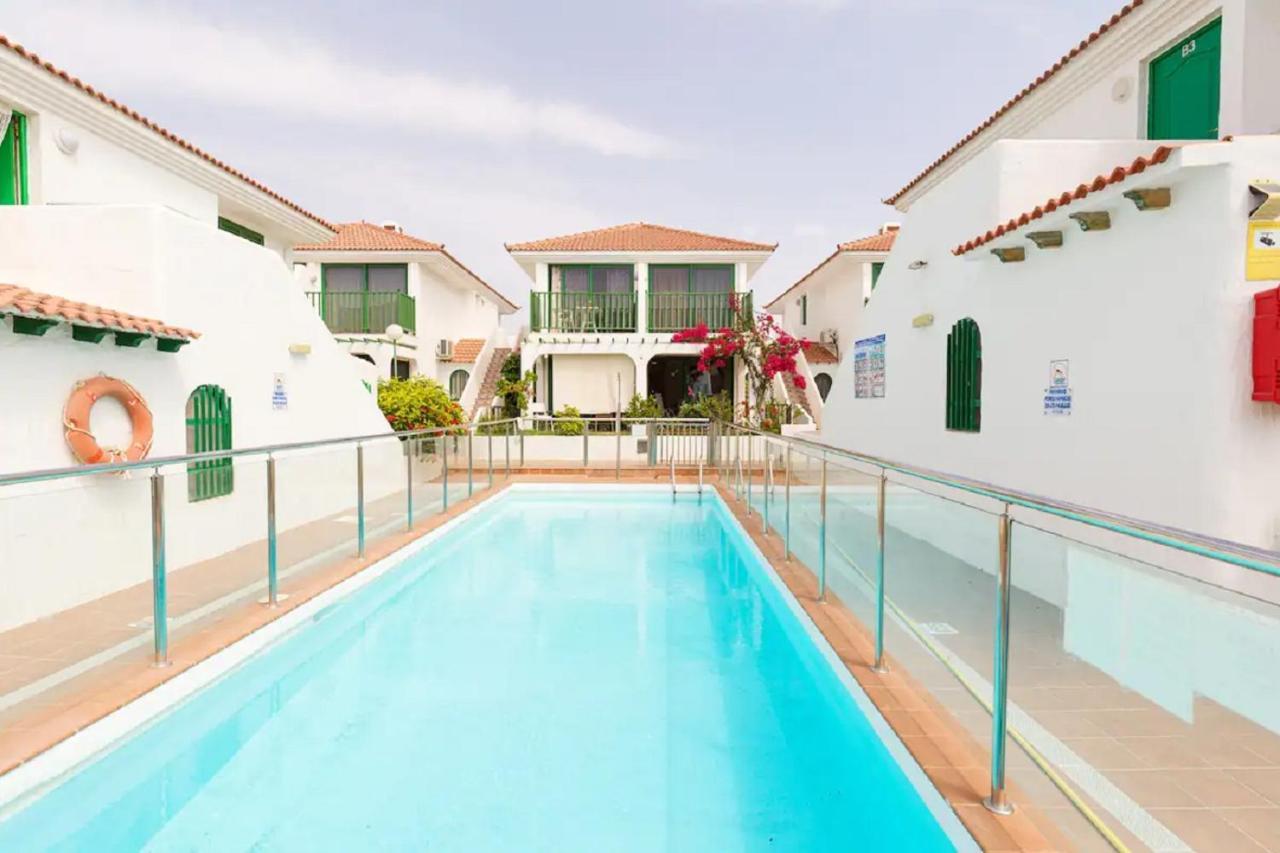 Las Burrras Buigues Beach San Bartolomé Ngoại thất bức ảnh